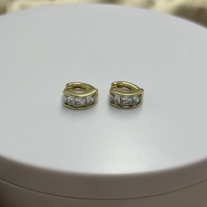 Argolla mediana piedras blancas