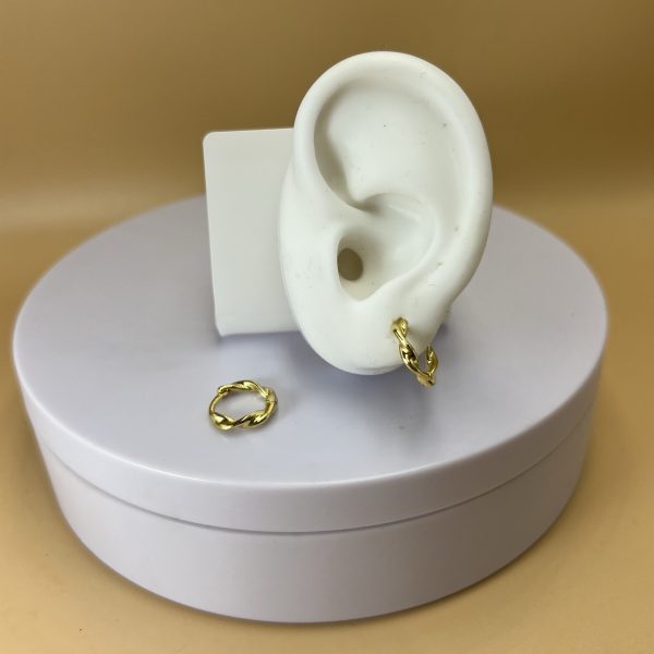 Argolla pequeña dorada