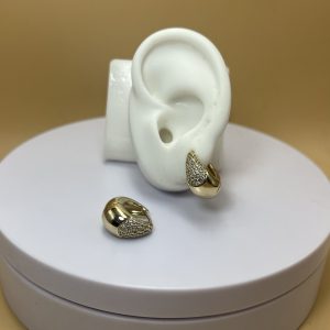 Argolla oval dorada piedritas