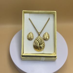 Conjunto dorado gota