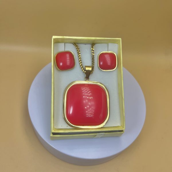 Conjunto ópalo coral