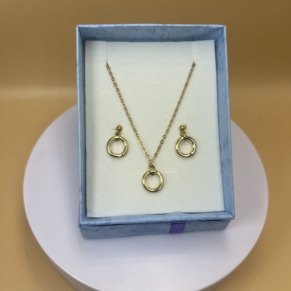 Conjunto dorado círculo pequeño