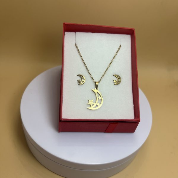 Conjunto dorado luna y estrellas