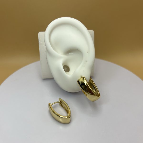 Argolla dorada alargada