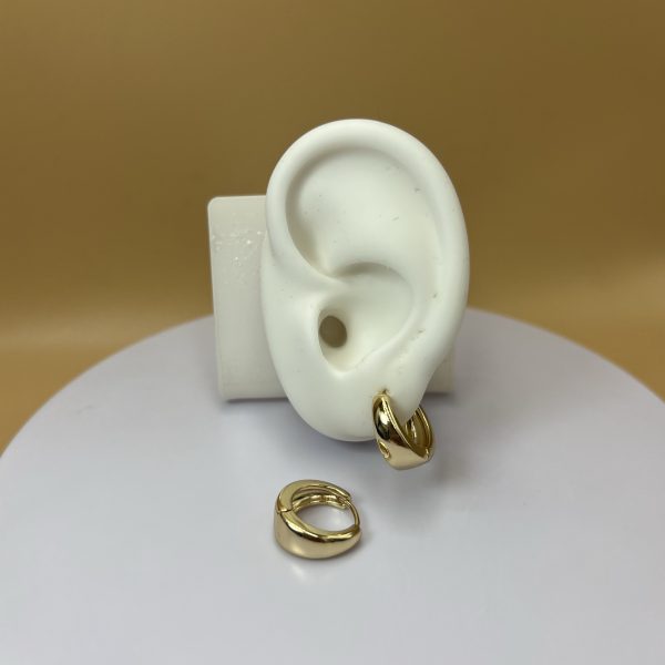 Argolla mediana oval dorada