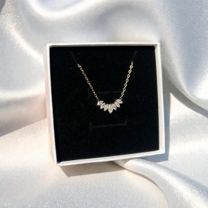 Cadena curva piedritas