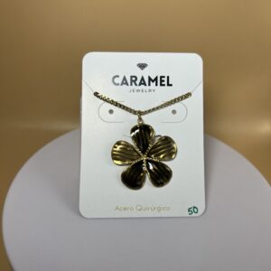Cadena flor marrón
