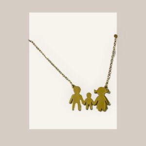 Cadena familia hijo